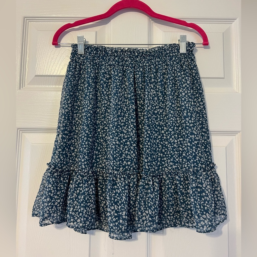 Lauren Conrad blue floral mini skirt